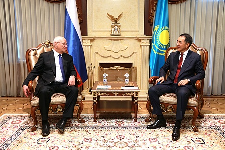 Юрий Берг встретился с премьер-министром Республики Казахстан Бакытжаном Сагинтаевым